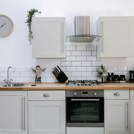 Spacious, Quiet&Central Apartment With Parking Exeter Exterior foto