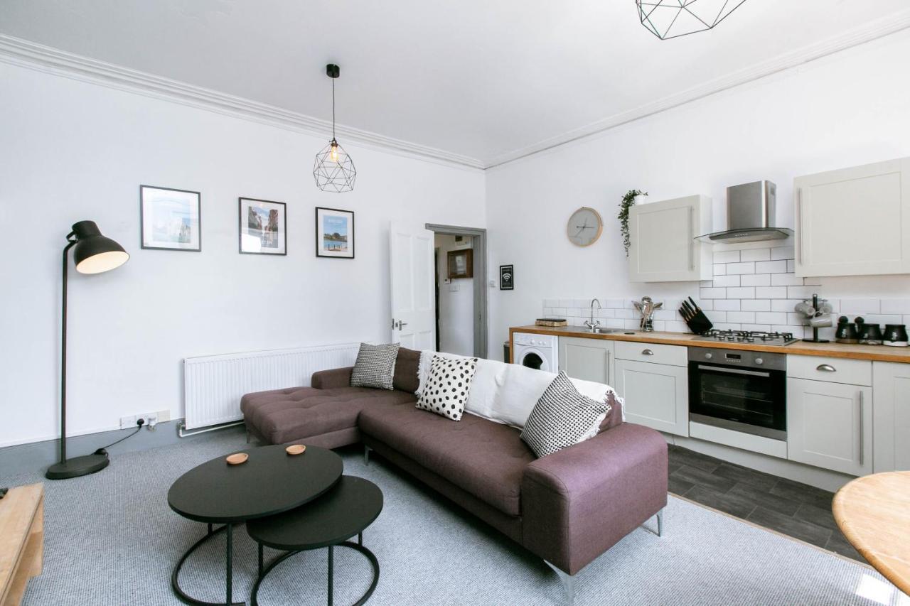 Spacious, Quiet&Central Apartment With Parking Exeter Exterior foto