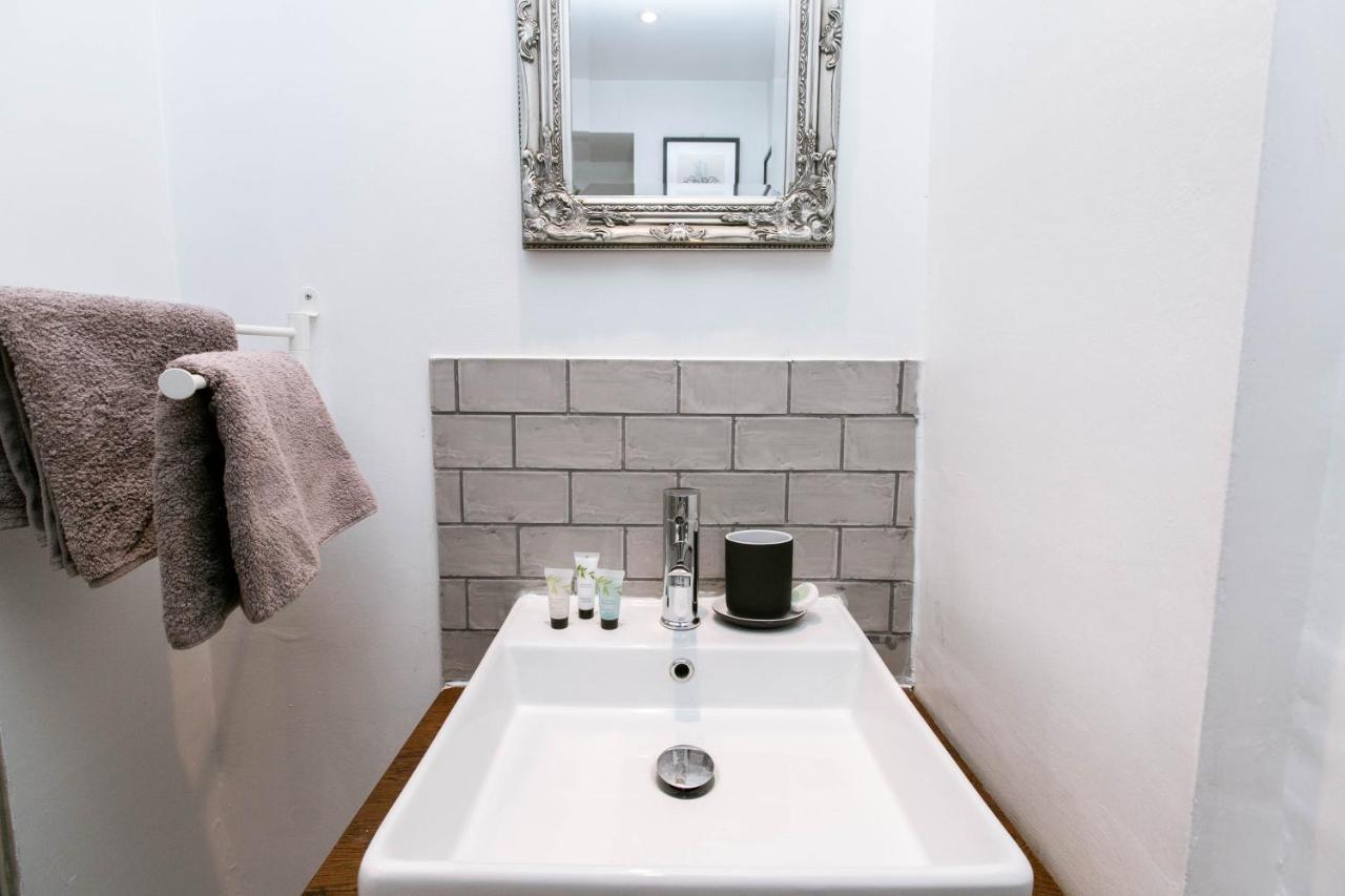 Spacious, Quiet&Central Apartment With Parking Exeter Exterior foto